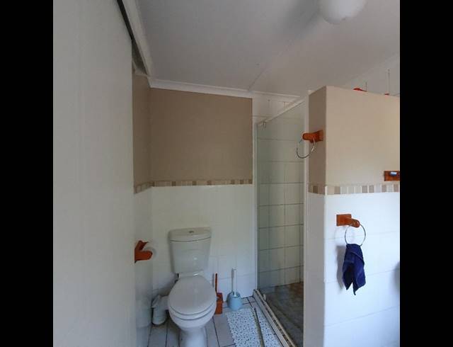 2 BEDROOM PROPERTY TO RENT IN OATLANDS